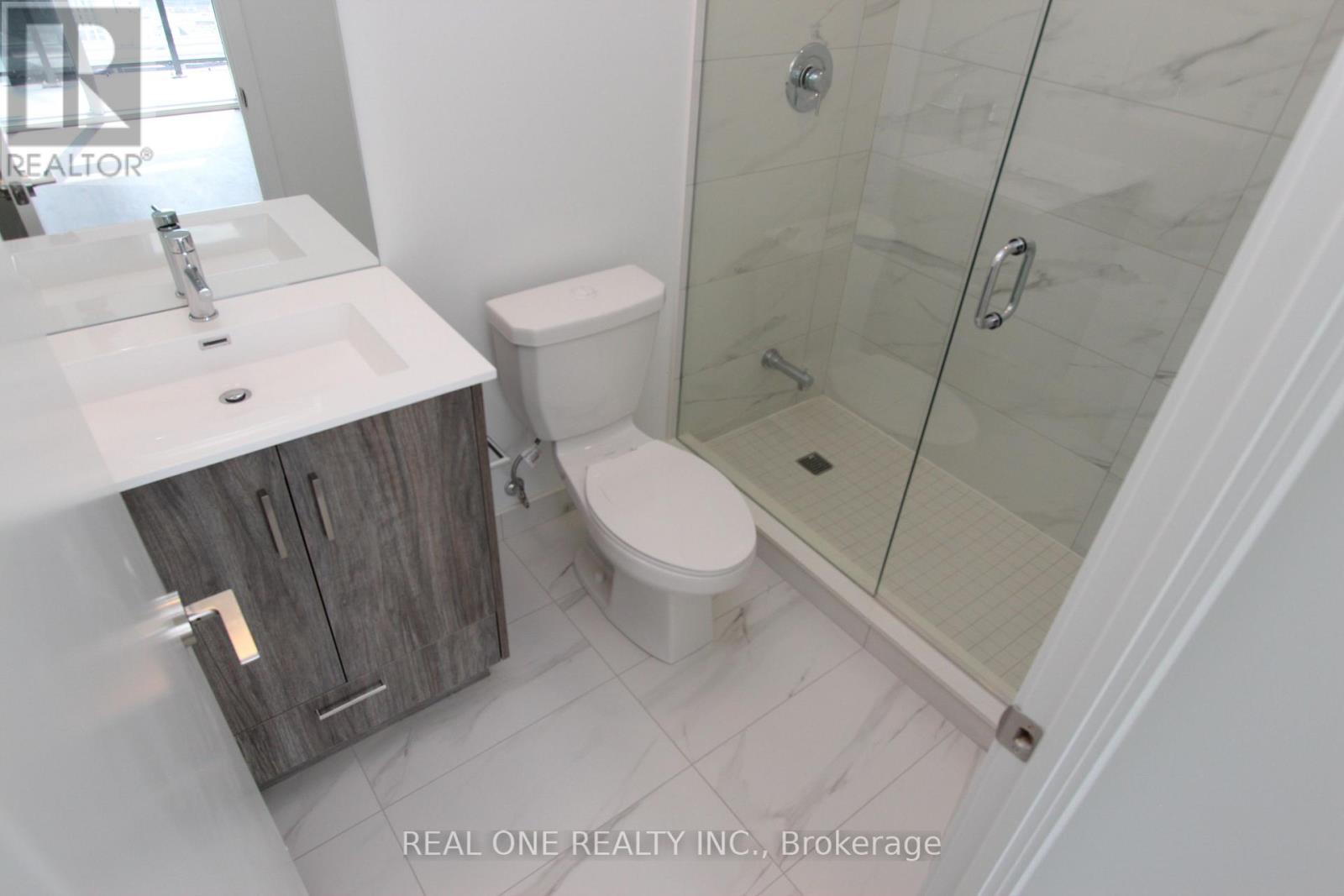 3307 - 180 Front Street E, Toronto, Ontario  M5A 0A9 - Photo 9 - C12922142