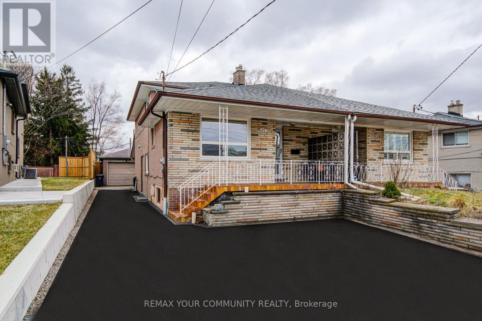 69 Wintergreen Road, Toronto, Ontario  M3M 2H9 - Photo 2 - W12917950