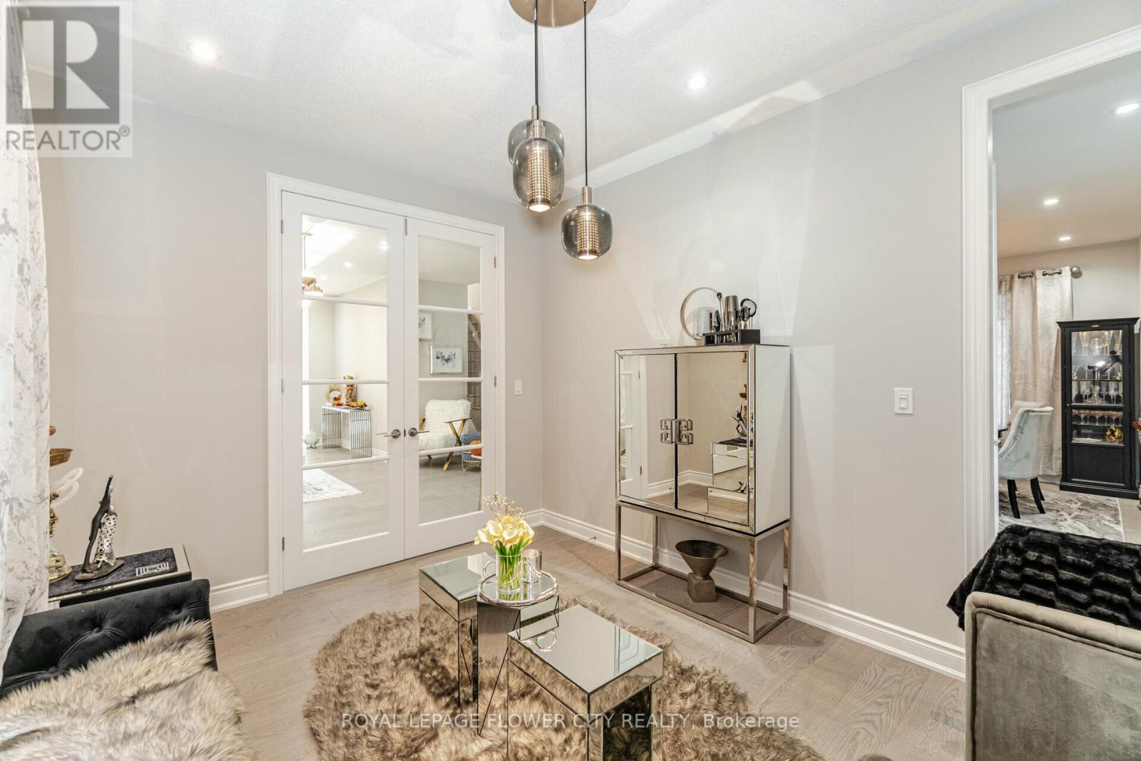 8 Ixworth Circle, Brampton, Ontario  L6Y 6J8 - Photo 11 - W12920998