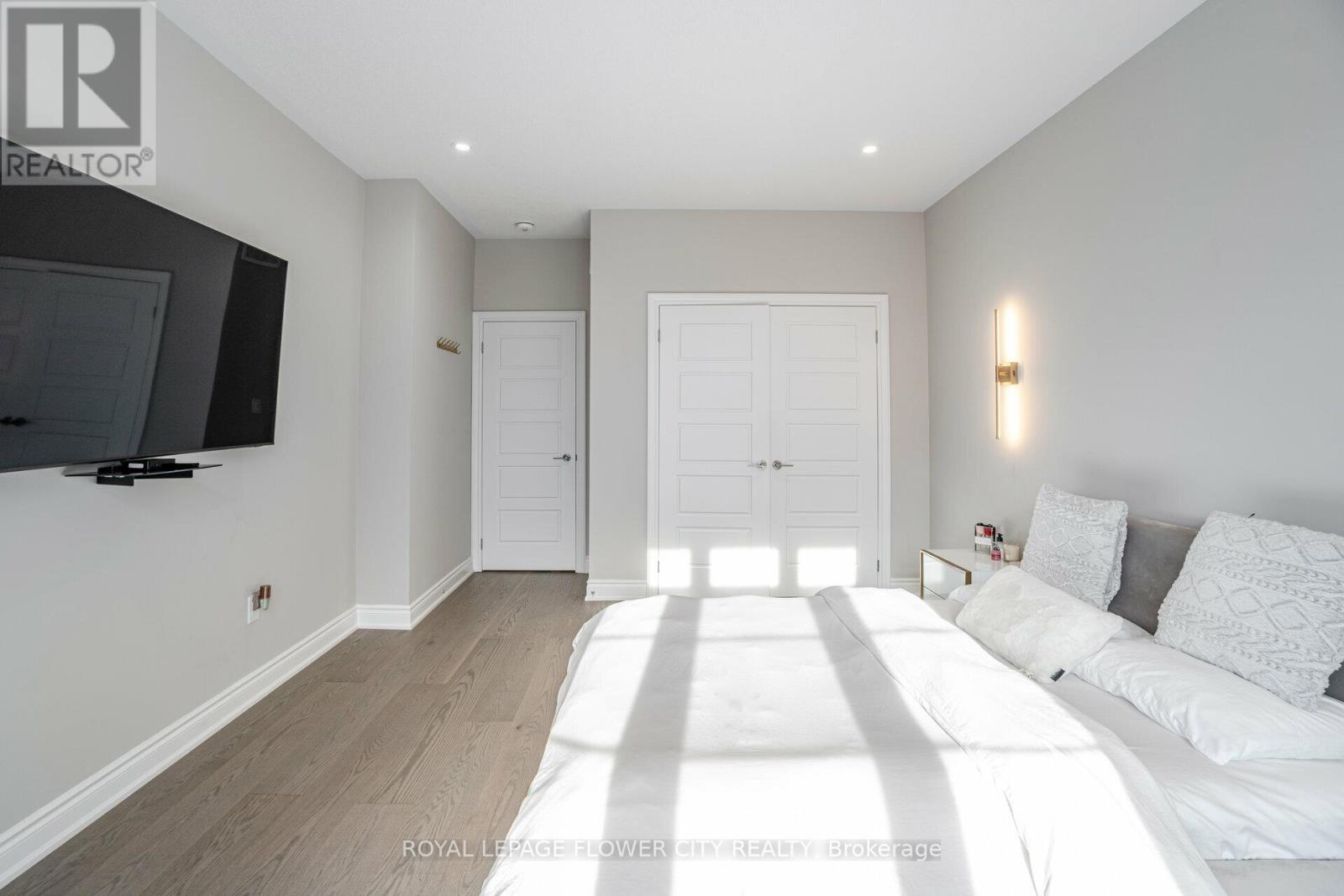 8 Ixworth Circle, Brampton, Ontario  L6Y 6J8 - Photo 36 - W12920998