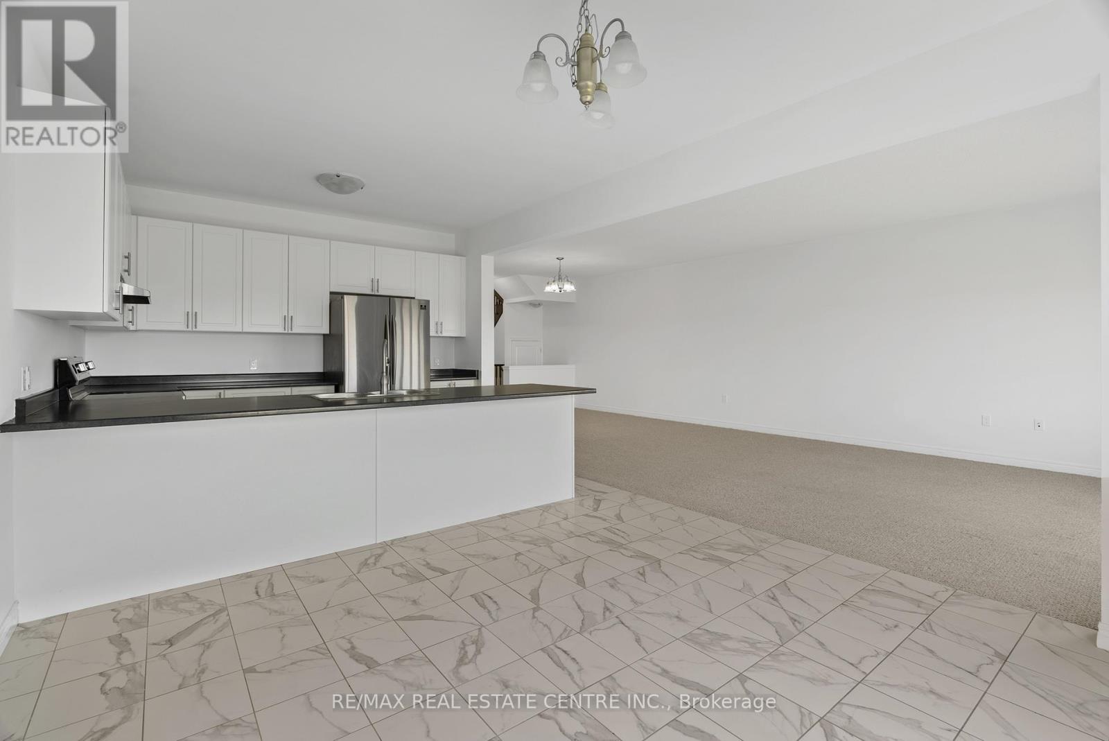 56 Rockledge Drive, Hamilton, Ontario  L0R 1P0 - Photo 11 - X12922126