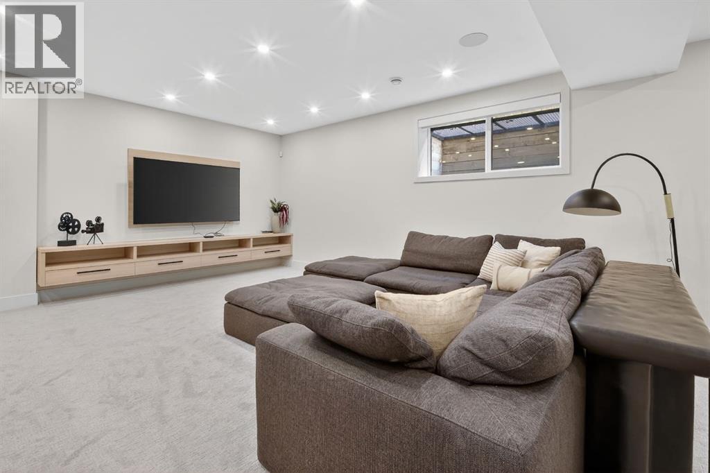 6515 Longmoor Way Sw, Calgary, Alberta  T3E 5Z8 - Photo 22 - A2294630