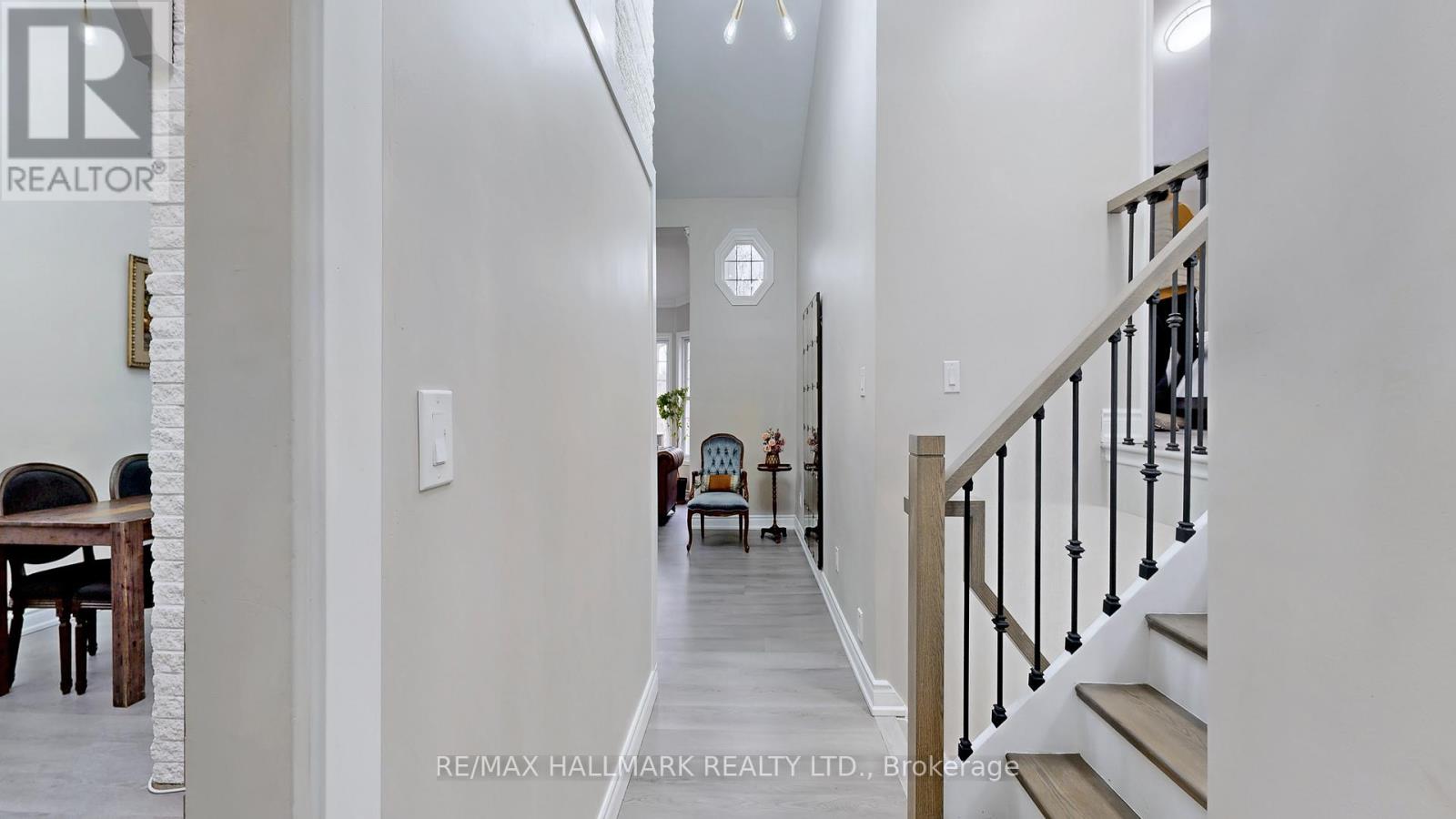 27 Benleigh Drive, Toronto, Ontario  M1H 1J1 - Photo 3 - E12922096