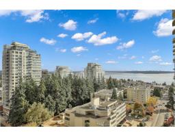 <div class="price">$1,999,000</div> 1401 1501 Foster Street, White Rock<br><div style="margin-bottom:8px;"><small>Sutton Group-West Coast Realty (Surrey/24)</small></div><div class='bed_bath'>3 Bed | 3 Bath</div>