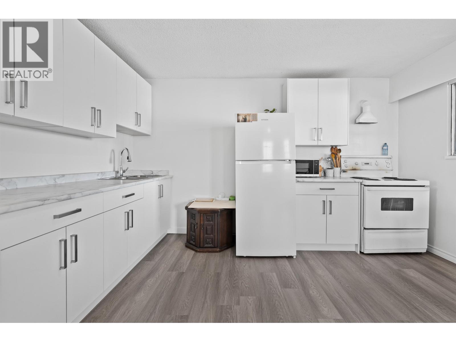 7656 Main Street, Vancouver, British Columbia  V5X 3K3 - Photo 15 - R3103855