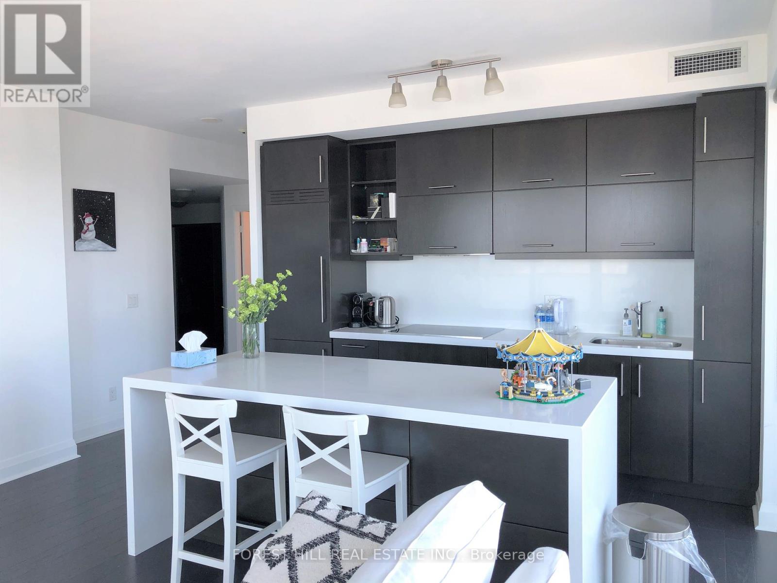 4010 - 1080 Bay Street, Toronto, Ontario  M5S 0A5 - Photo 2 - C12922164