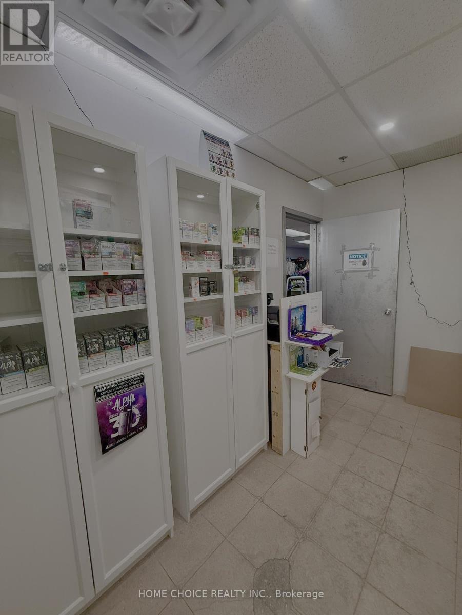 4 - 130 Bell Farm Road, Barrie, Ontario  L4M 6J4 - Photo 3 - S12922160