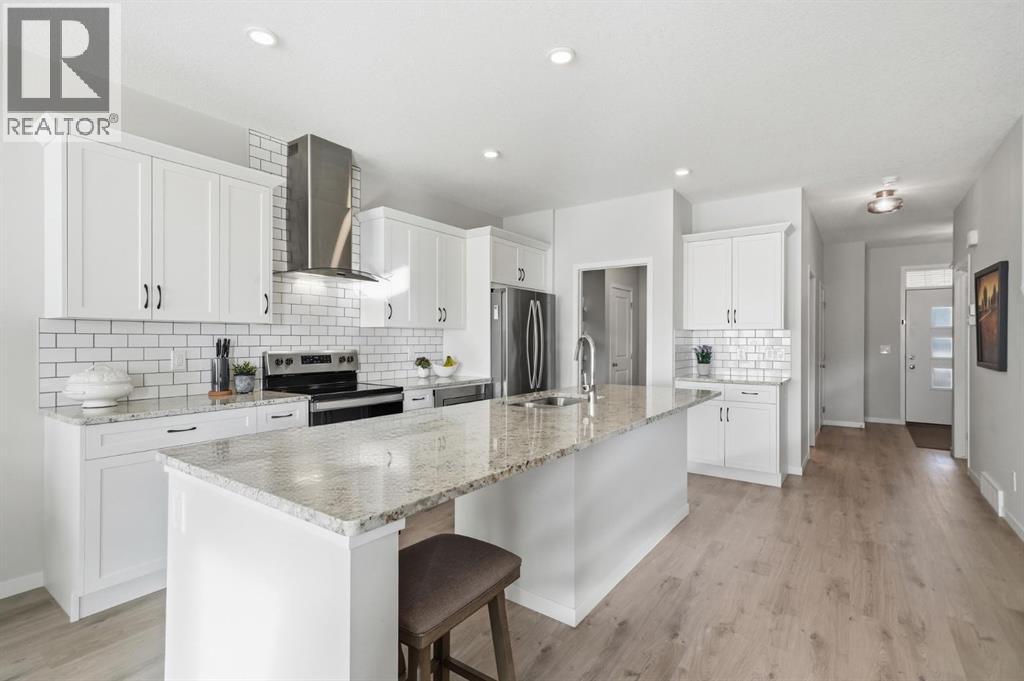 35 Cranbrook Gardens Se, Calgary, Alberta  T3M 2X5 - Photo 6 - A2294984