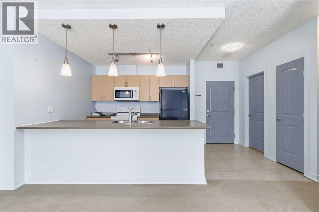 202, 136a Sandpiper Road, Fort Mcmurray, Alberta T9K 0N3 - Photo 5 - A2296222