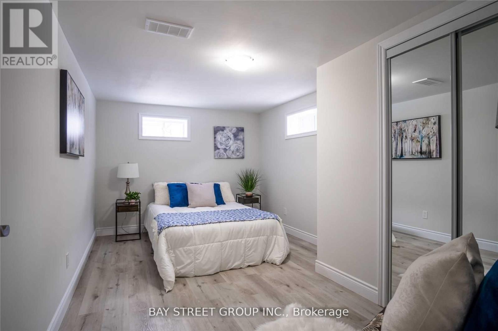 Lower - 351 East 27th Street, Hamilton, Ontario  L8V 3G9 - Photo 11 - X12922158