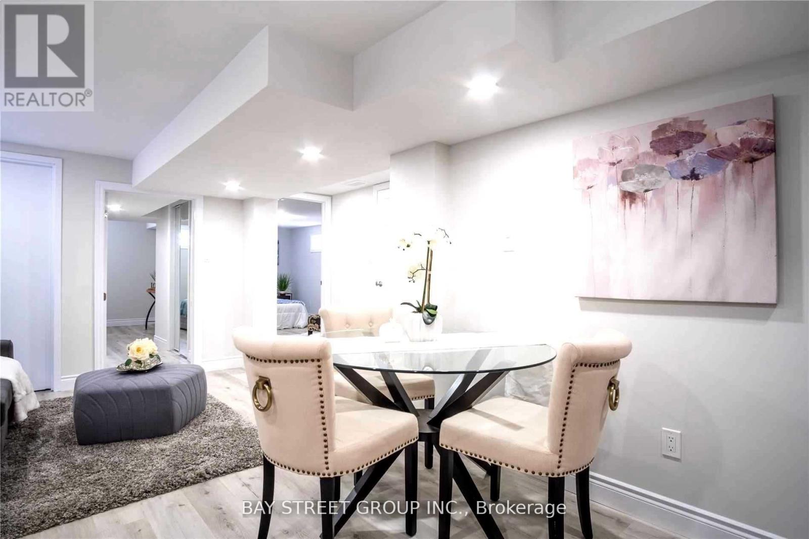 Lower - 351 East 27th Street, Hamilton, Ontario  L8V 3G9 - Photo 8 - X12922158