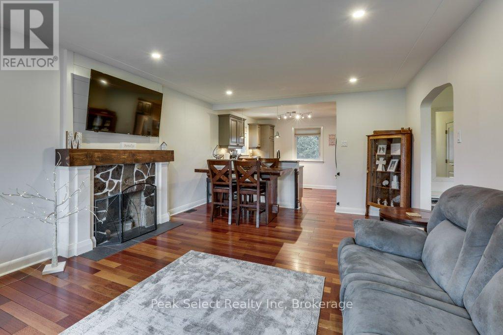 204 Buckingham Street, London South, Ontario  N5Z 3V5 - Photo 9 - X12922166