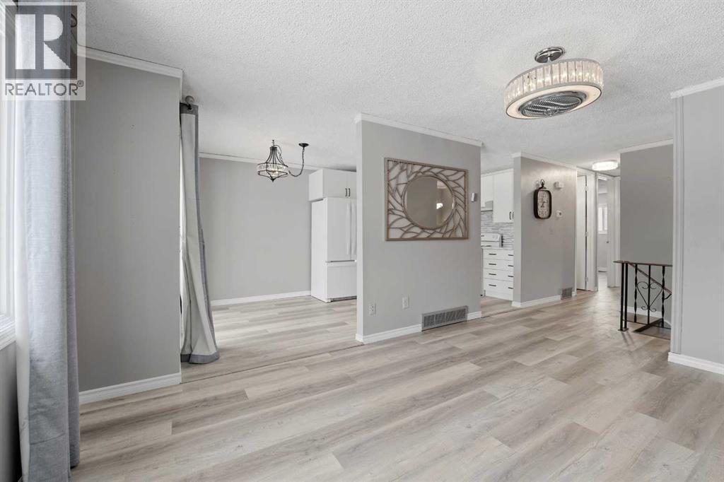 1, 96 Holmes Street, Red Deer, Alberta  T4P 6G6 - Photo 7 - A2288471