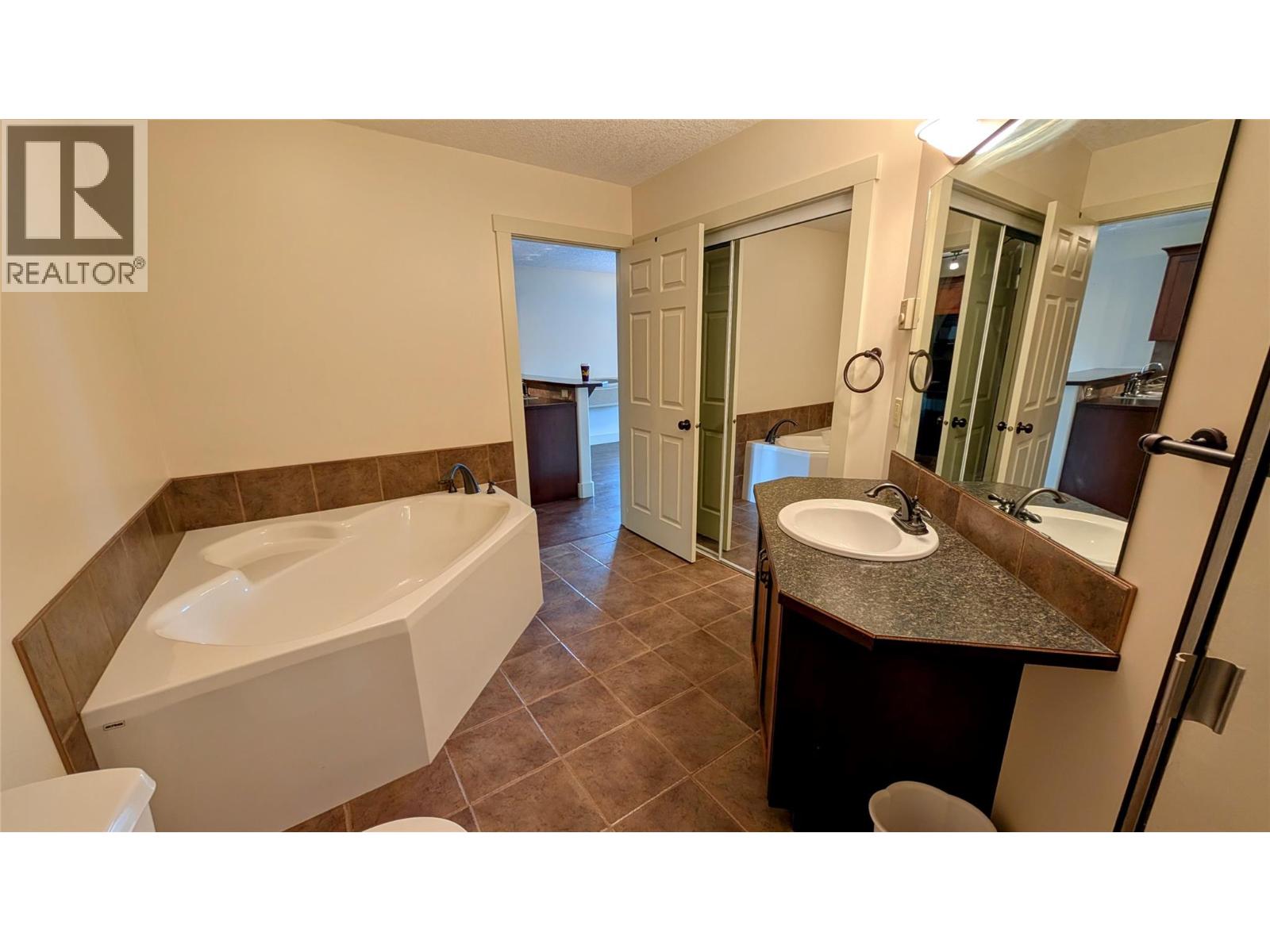 7307 Prospector Avenue Unit# 806, Radium Hot Springs, British Columbia V0A 1M0 - Photo 8 - 10380360