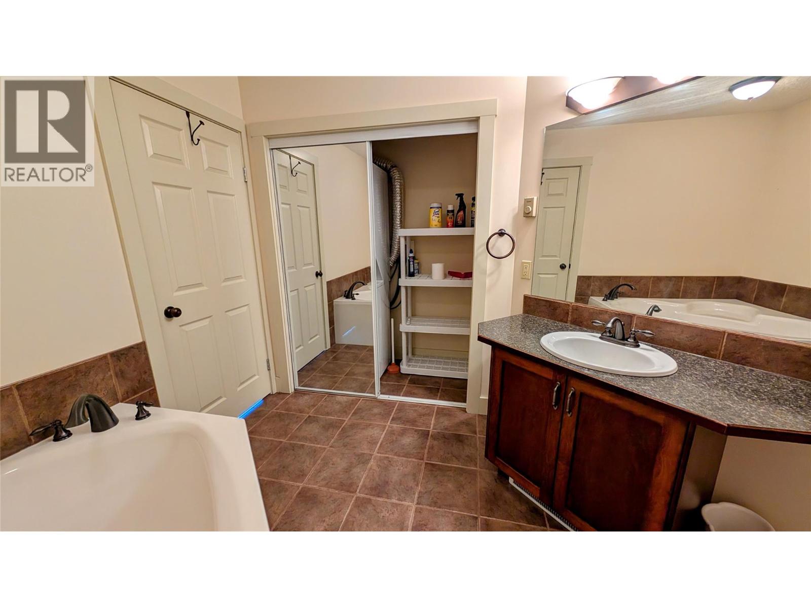 7307 Prospector Avenue Unit# 806, Radium Hot Springs, British Columbia V0A 1M0 - Photo 9 - 10380360