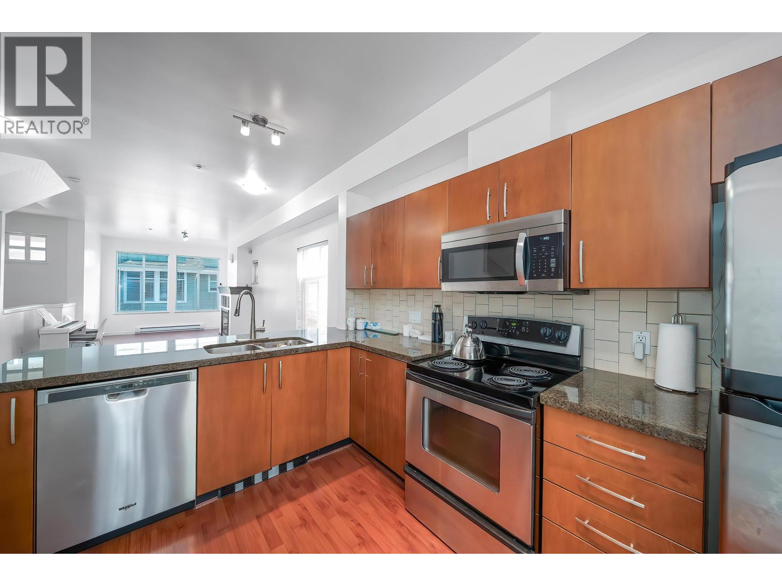 68 935 Ewen Avenue, New Westminster, British Columbia  V3M 0A1 - Photo 25 - R3102479