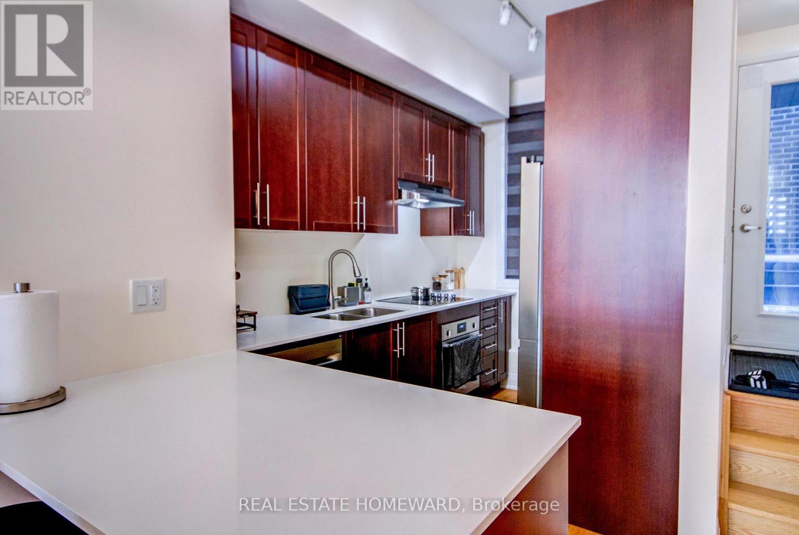 4 Curlew Drive, Toronto, Ontario  M3A 0A8 - Photo 8 - C12922178