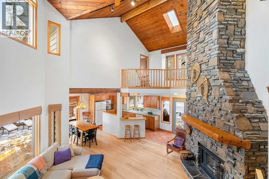 1021 Rundleview Drive, Canmore, Alberta  T1W 2P5 - Photo 4 - A2287316