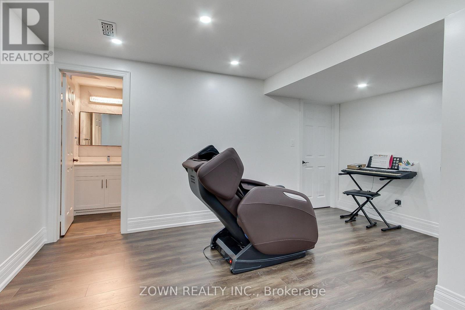 2310 Grand Oak Trail, Oakville, Ontario  L6M 4X2 - Photo 20 - W12922176