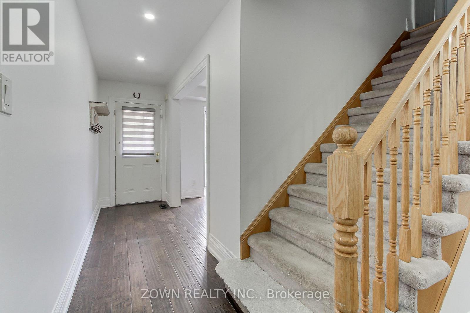 2310 Grand Oak Trail, Oakville, Ontario  L6M 4X2 - Photo 3 - W12922176