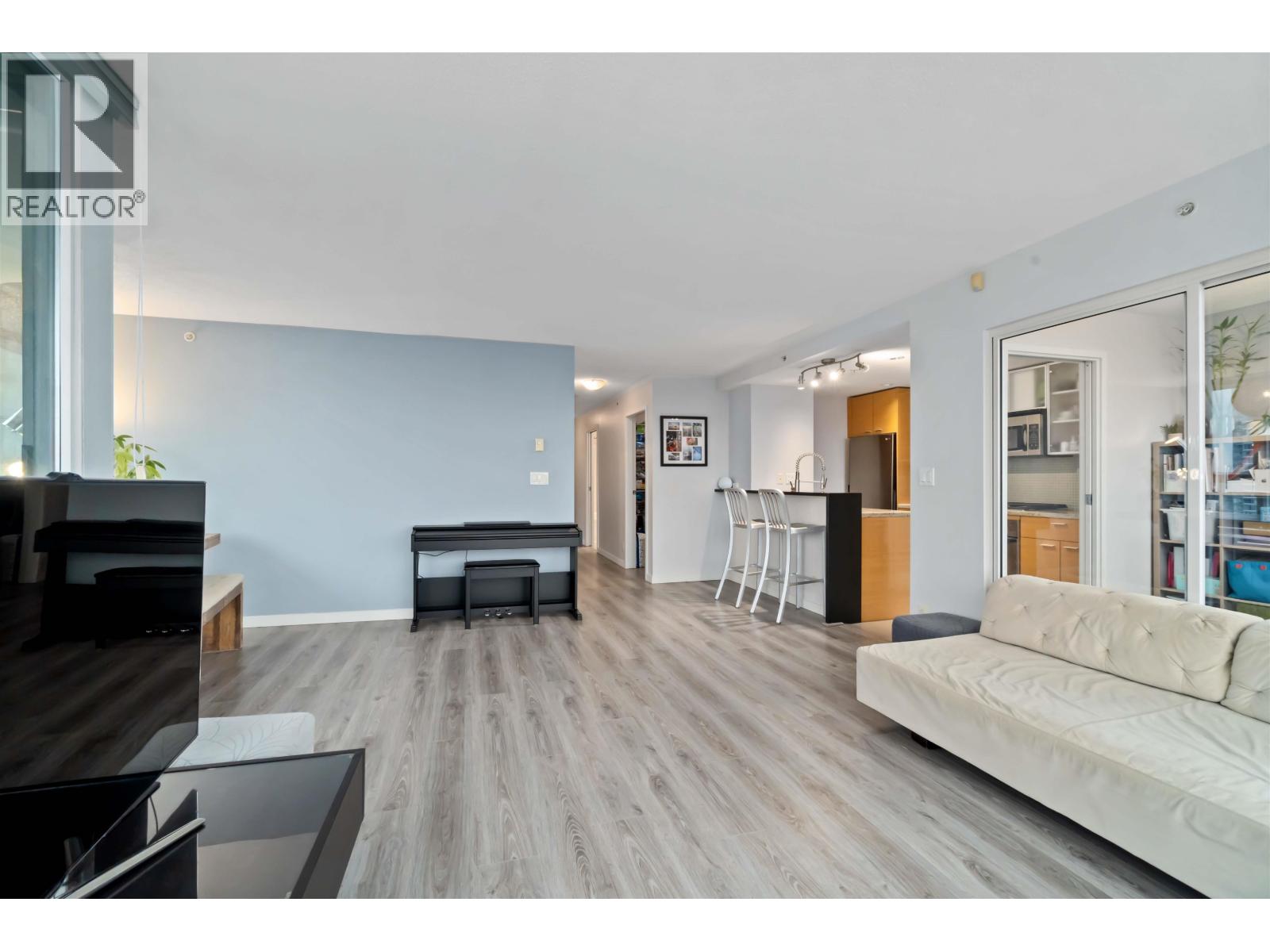 2303 33 Smithe Street, Vancouver, British Columbia  V6B 0B5 - Photo 10 - R3073186