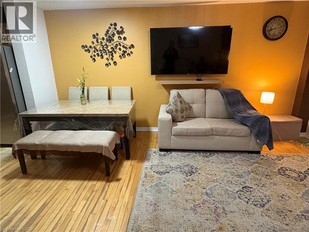 258 Sophia Crescent, Kitchener, Ontario  N2R 1X9 - Photo 8 - 40806767