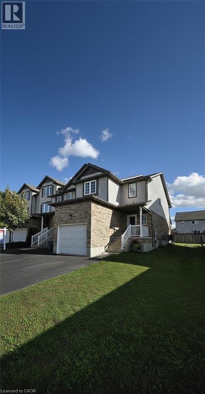 258 Sophia Crescent, Kitchener, Ontario  N2R 1X9 - Photo 3 - 40806767