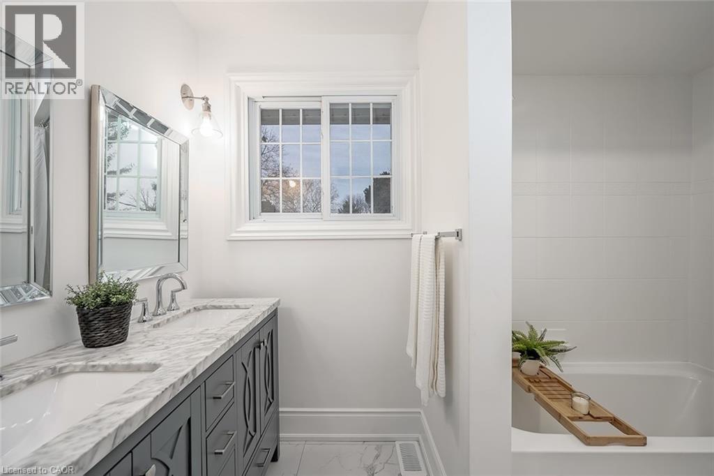 289 Belvenia Road, Burlington, Ontario  L7L 2G5 - Photo 33 - 40813119