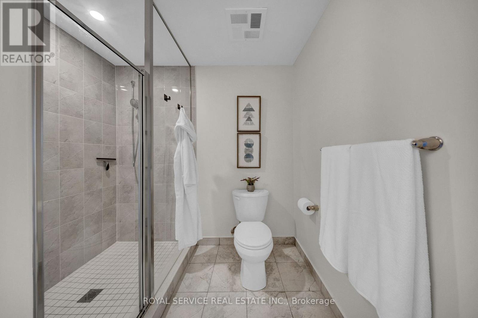 210 - 21 Brookhouse Drive, Clarington, Ontario  L1B 0V4 - Photo 21 - E12922238