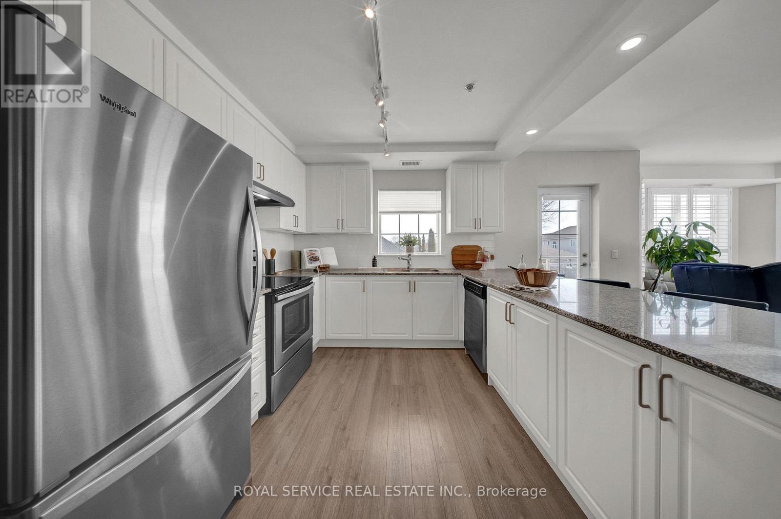 210 - 21 Brookhouse Drive, Clarington, Ontario  L1B 0V4 - Photo 6 - E12922238