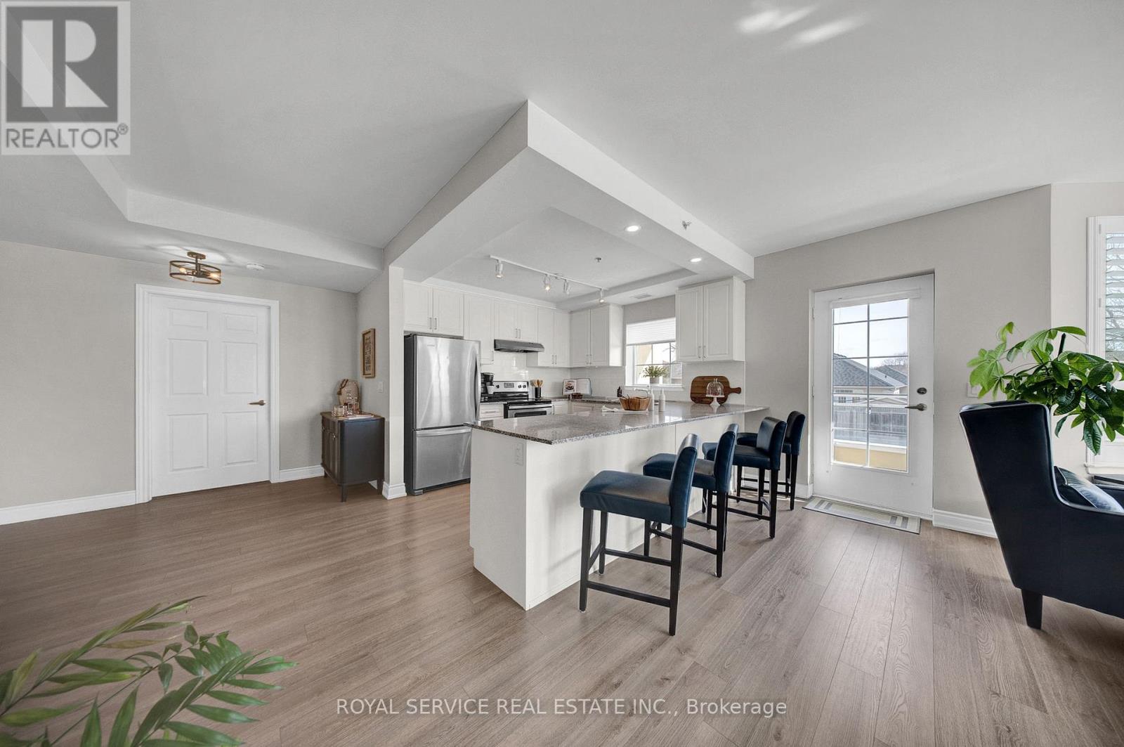 210 - 21 Brookhouse Drive, Clarington, Ontario  L1B 0V4 - Photo 9 - E12922238