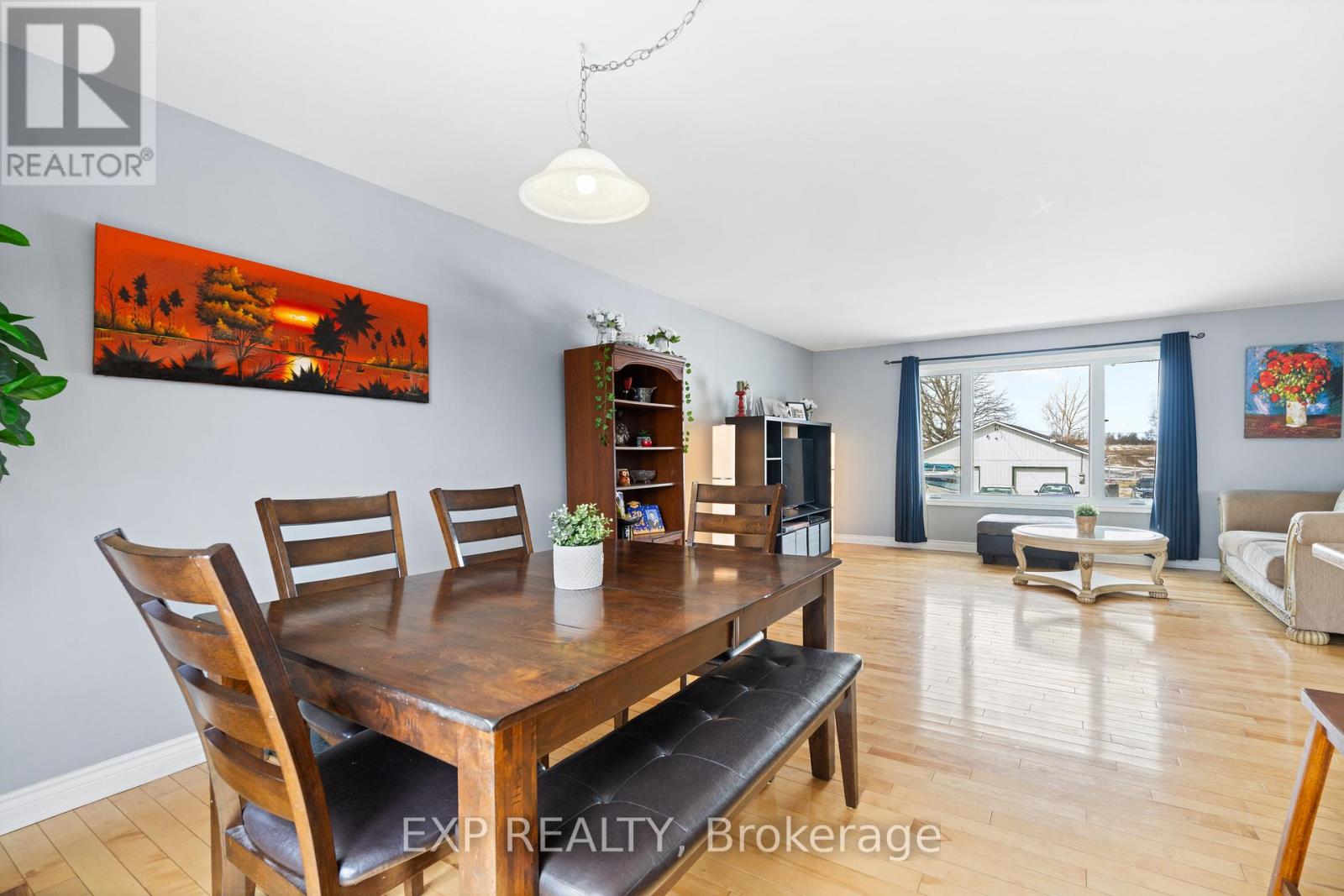 10610 Maple Street, North Dundas, Ontario  K0E 1W0 - Photo 9 - X12922200