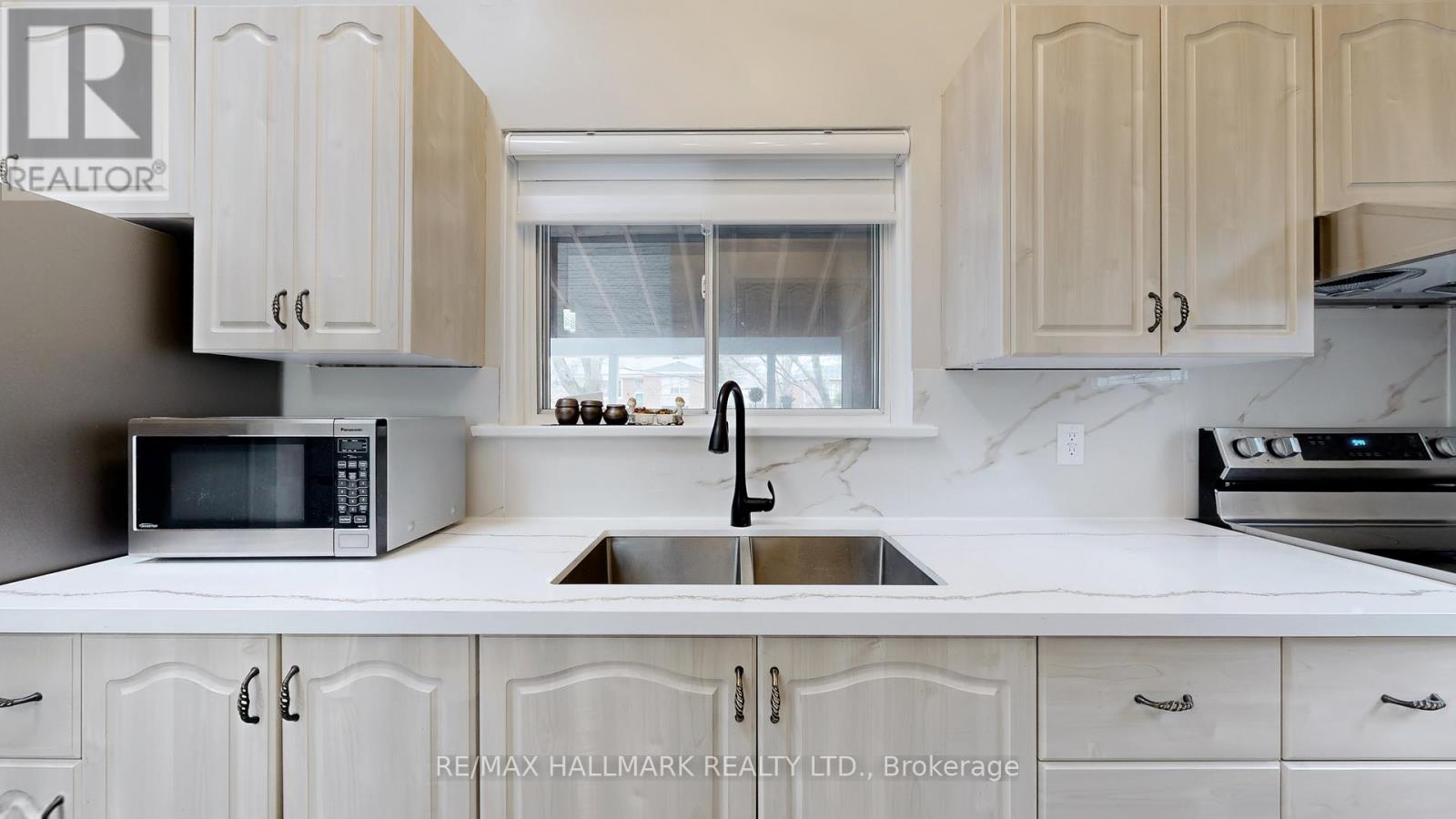 27 Benleigh Drive, Toronto, Ontario  M1H 1J1 - Photo 13 - E12922096