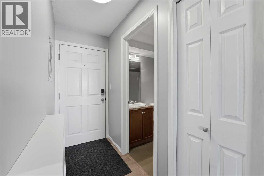 310, 3 Broadway Rise, Sylvan Lake, Alberta  T4S 0G9 - Photo 2 - A2291274