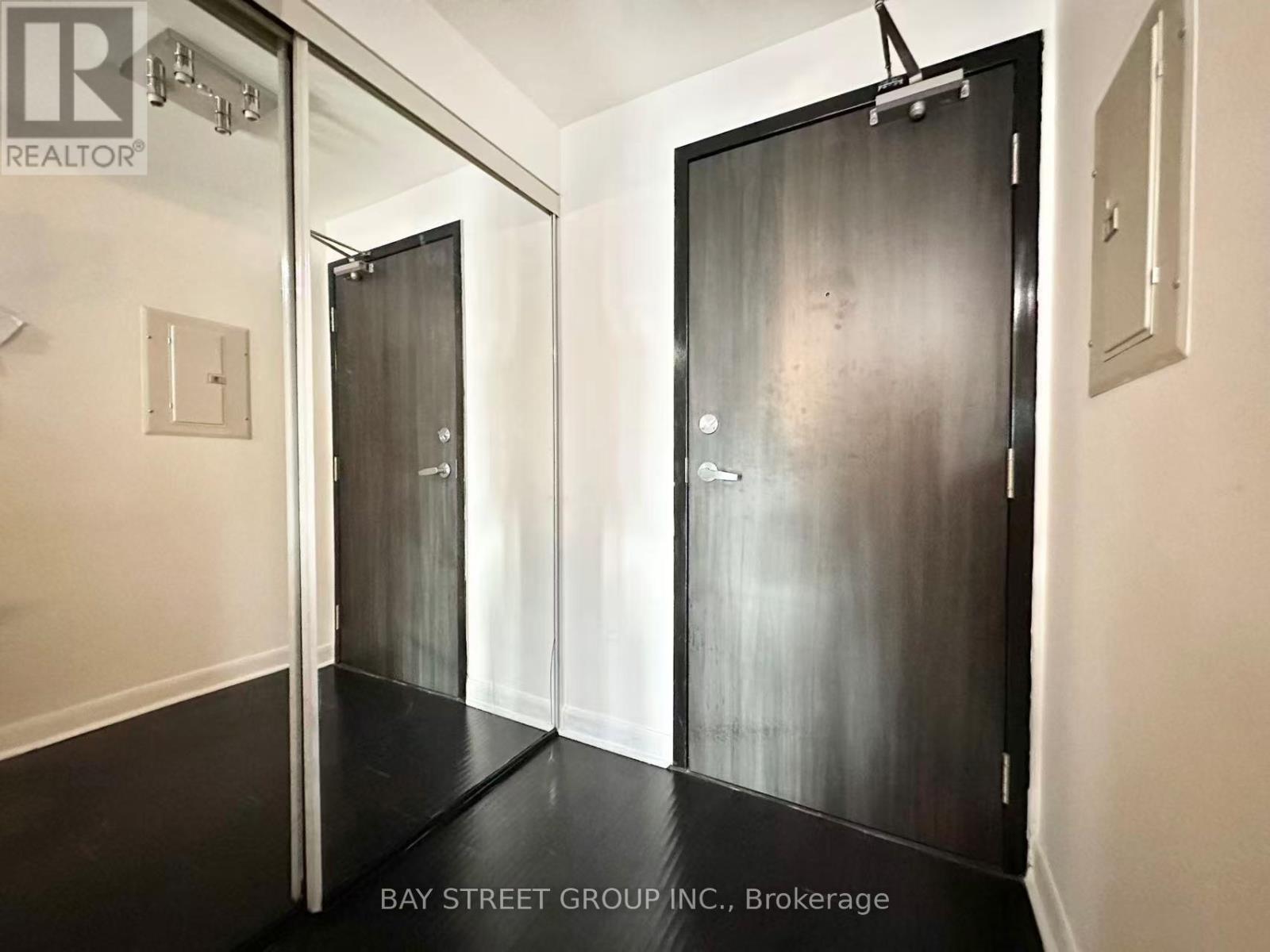 2709 - 210 Victoria Street, Toronto, Ontario  M5B 2R3 - Photo 12 - C12922206