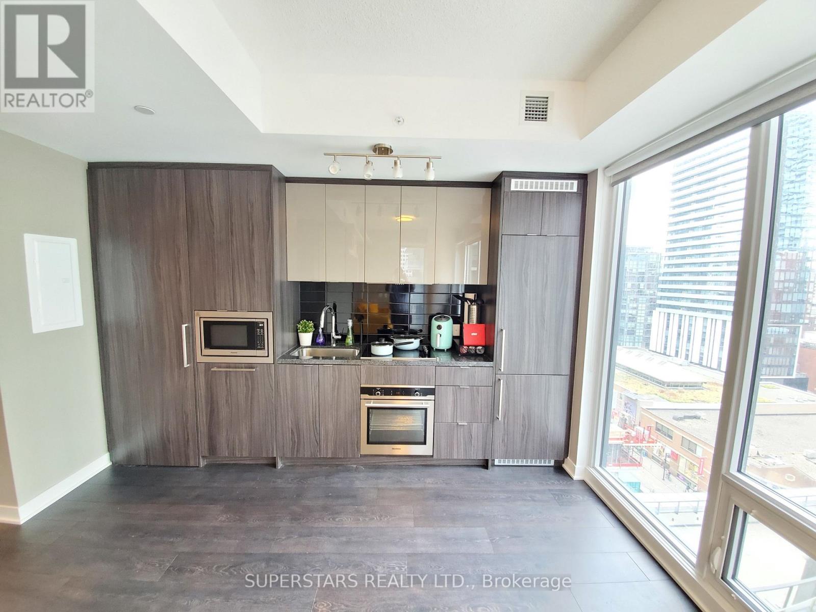 1211 - 115 Blue Jays Way, Toronto, Ontario  M5V 0N4 - Photo 5 - C12922264