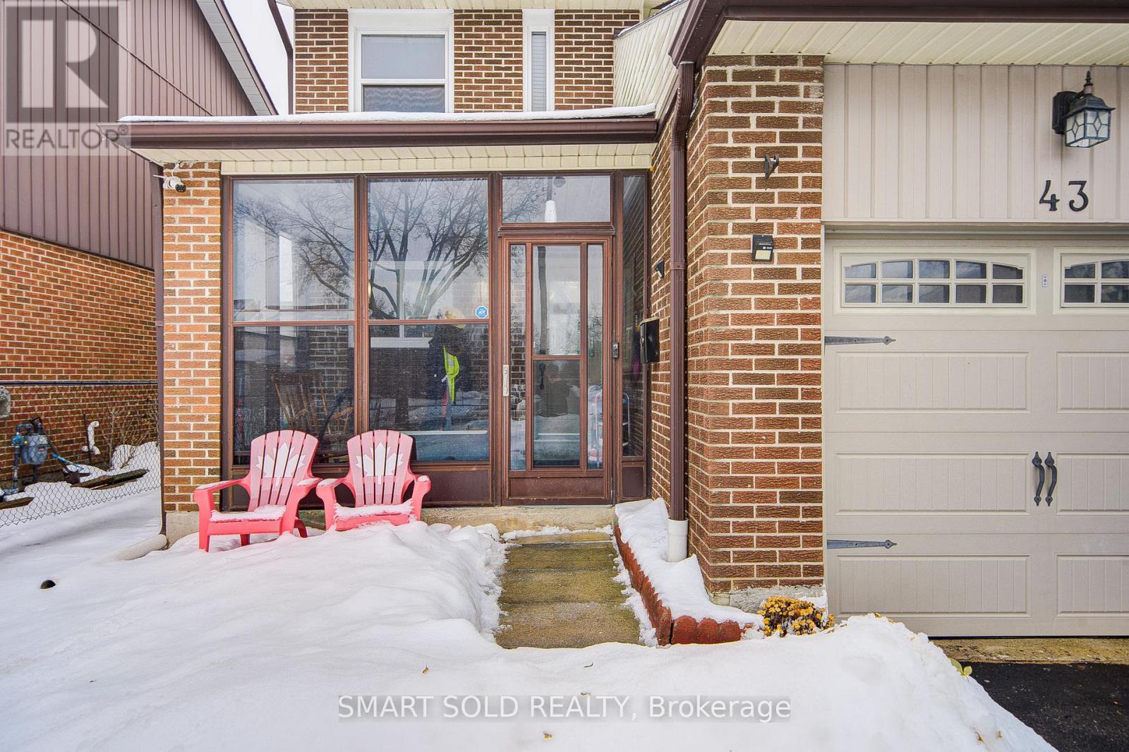 43 Mammoth Hall Trail, Toronto, Ontario  M1B 1P5 - Photo 2 - E12922212