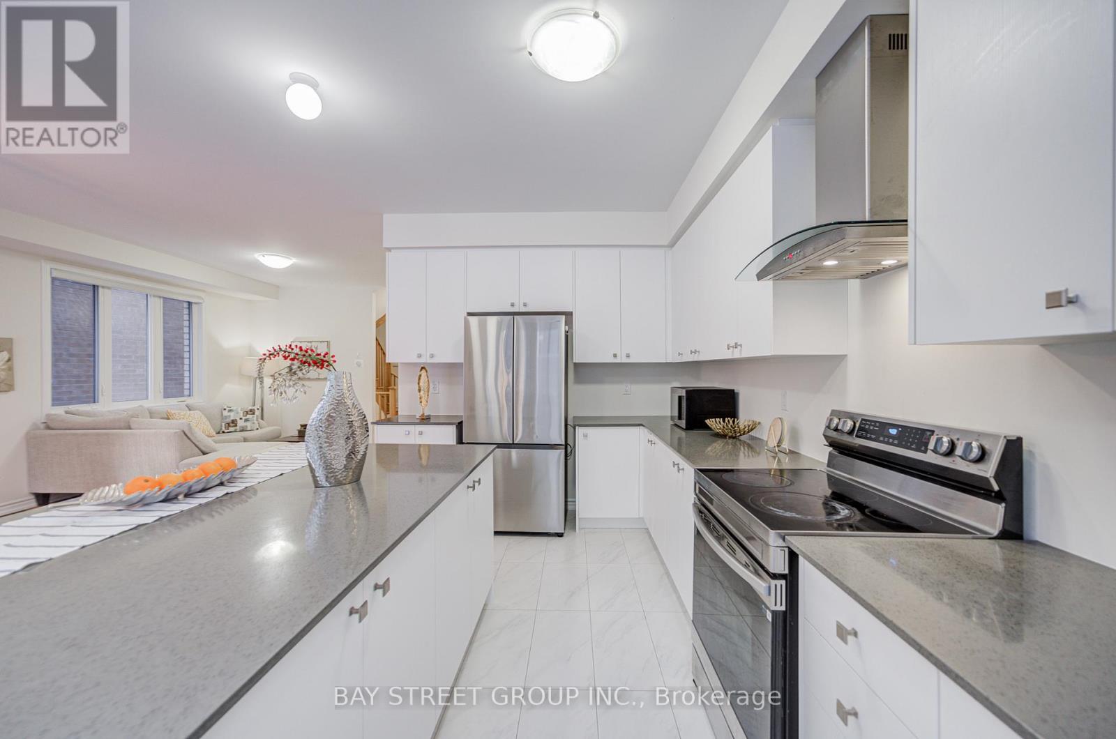 2916 Nakina Street, Pickering, Ontario  L1X 2R5 - Photo 10 - E12922214