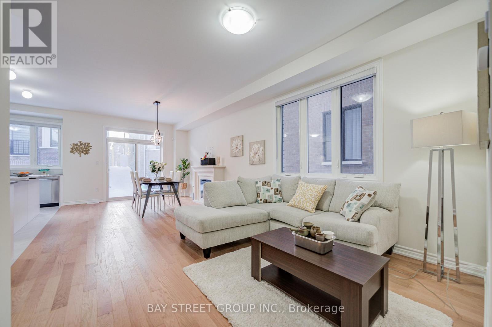 2916 Nakina Street, Pickering, Ontario  L1X 2R5 - Photo 7 - E12922214