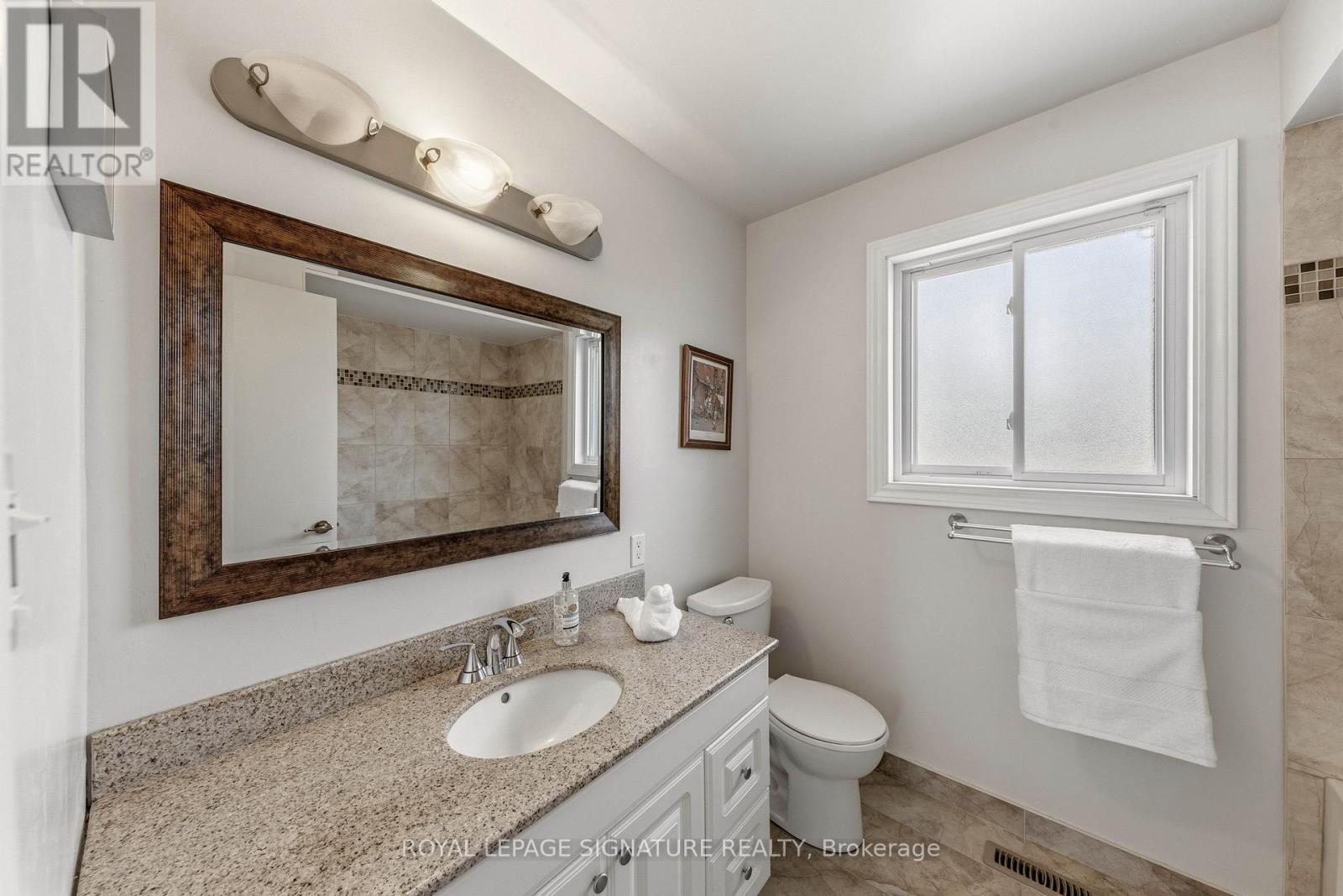 20 Inverary Crescent, Toronto, Ontario  M1T 2W5 - Photo 36 - E12922236