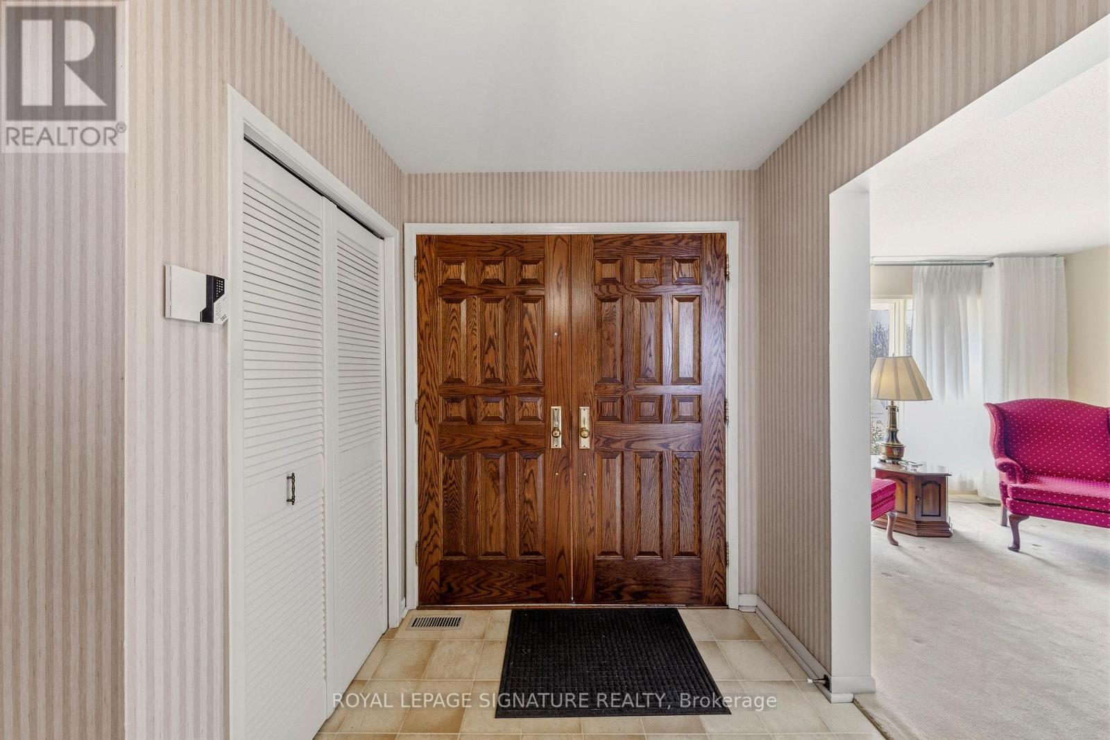 20 Inverary Crescent, Toronto, Ontario  M1T 2W5 - Photo 5 - E12922236