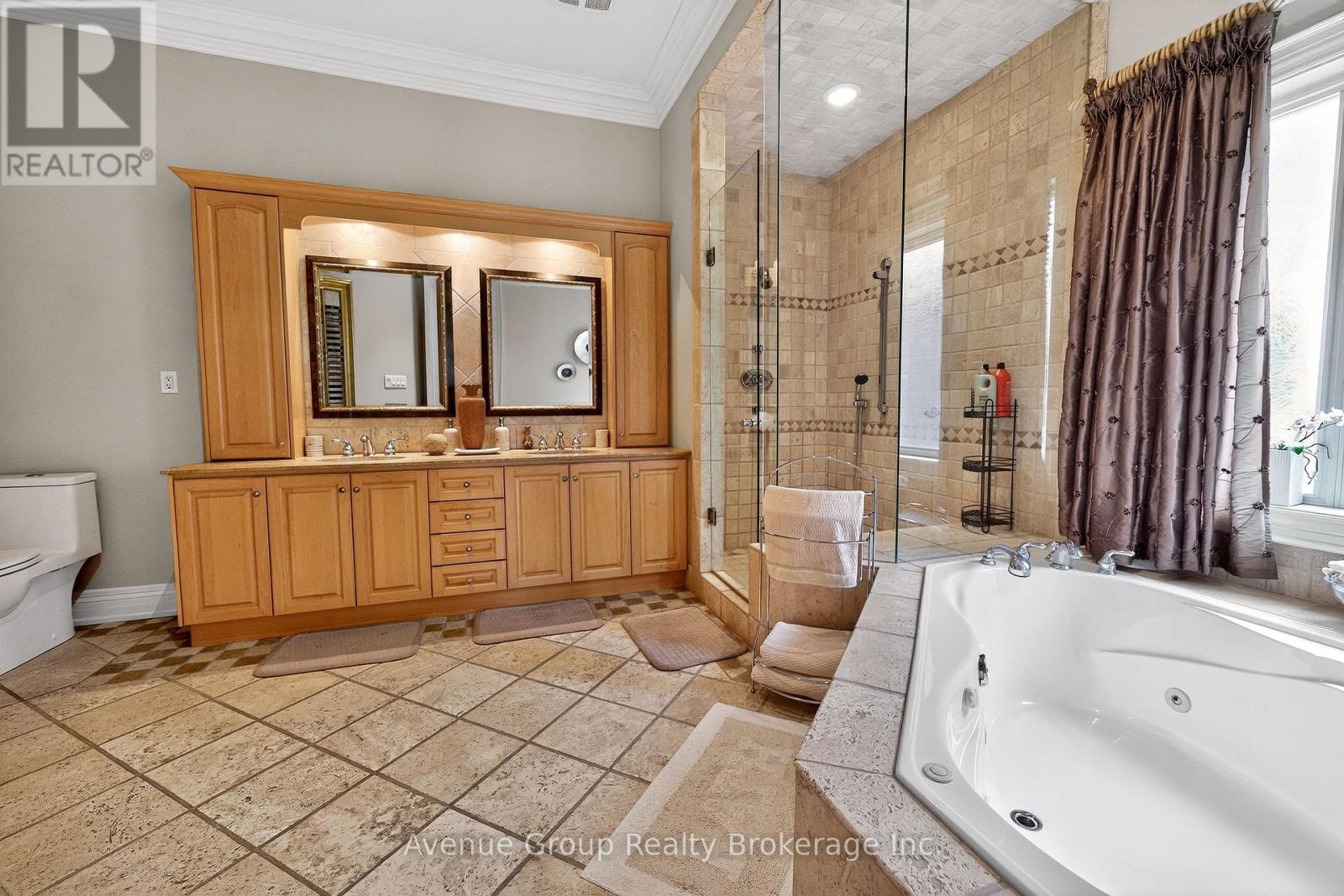 7 Longview Crescent, Vaughan, Ontario  L4H 1A7 - Photo 32 - N12922184