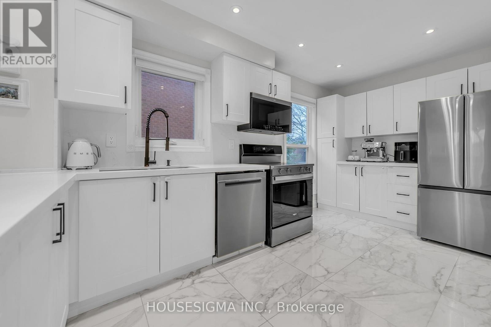 353 Brownridge Drive, Vaughan, Ontario  L4J 5X2 - Photo 9 - N12922190