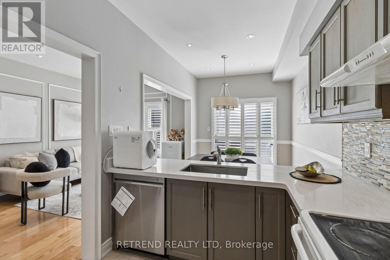 31 - 180 Blue Willow Drive, Vaughan, Ontario  L4L 9C9 - Photo 21 - N12922194