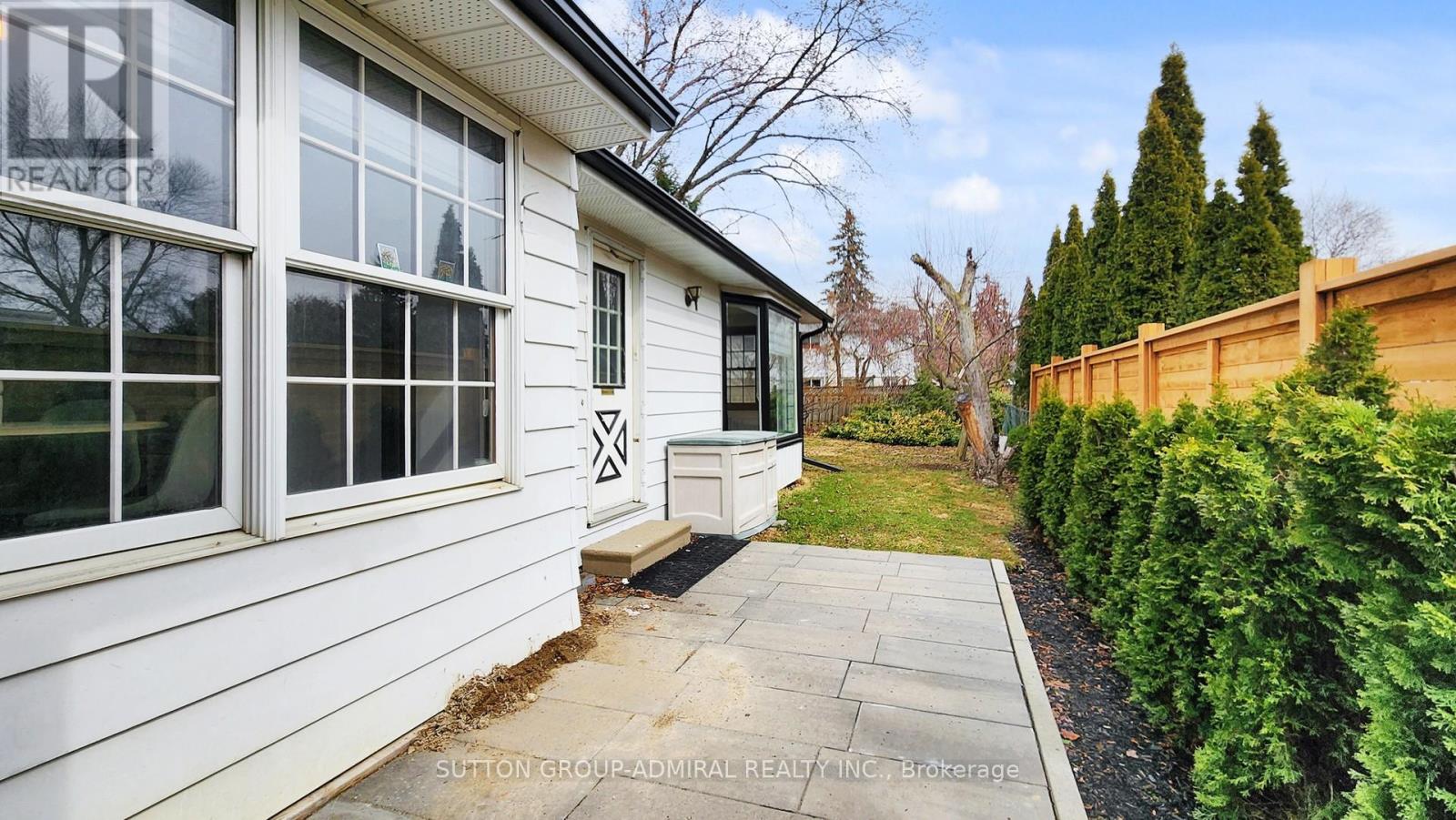 7 Knotty Pine Trail, Markham, Ontario  L3T 3W5 - Photo 20 - N12922210