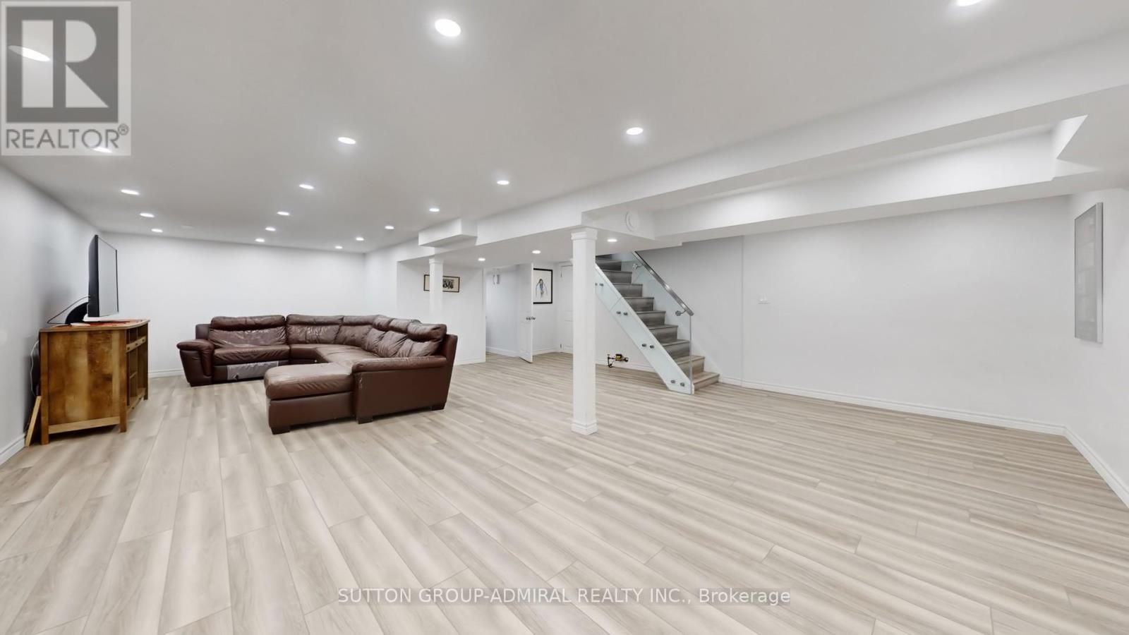 7 Knotty Pine Trail, Markham, Ontario  L3T 3W5 - Photo 38 - N12922210