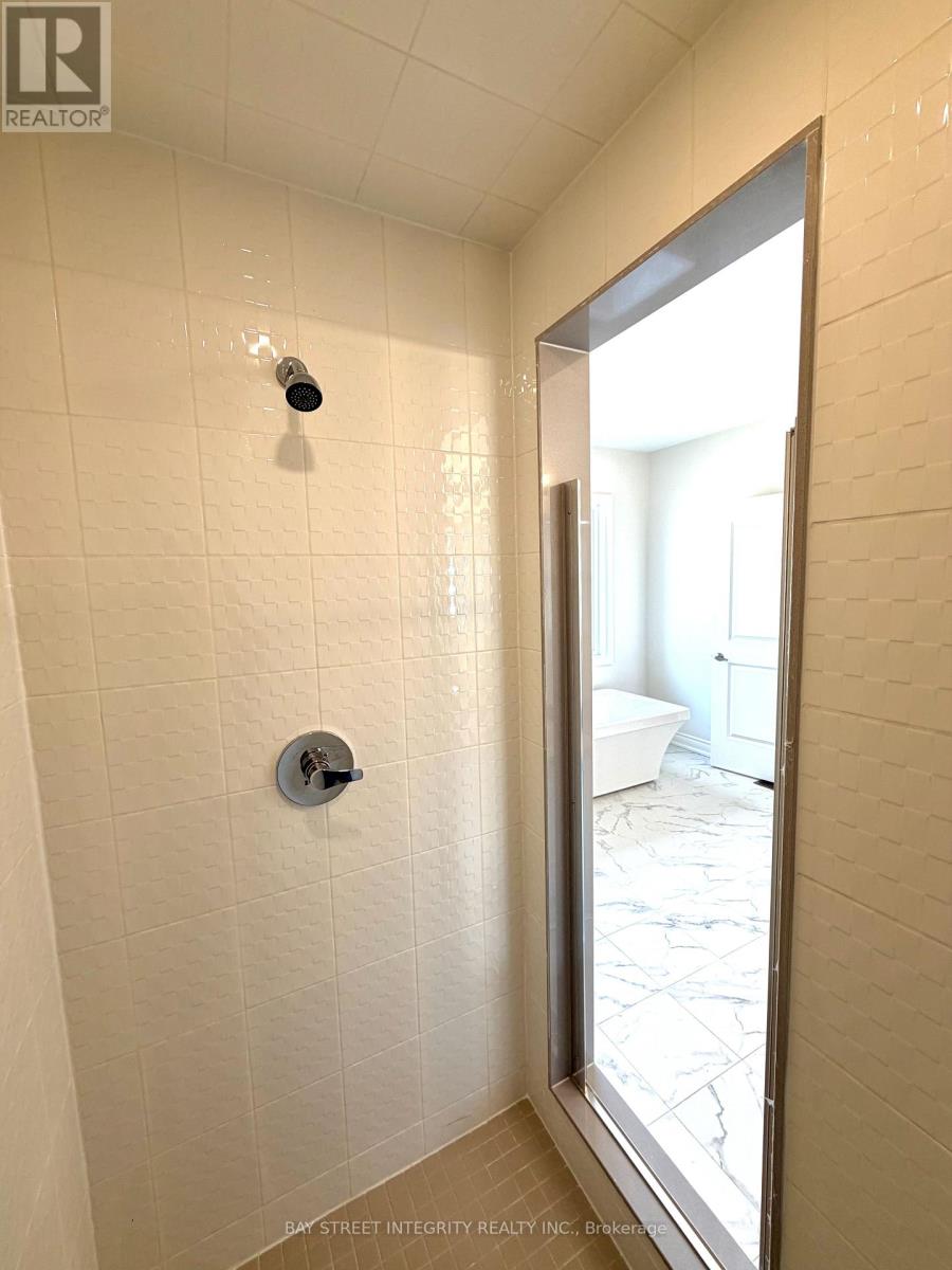 64 Bud Leggett Crescent, Georgina, Ontario  L4P 0B7 - Photo 12 - N12922224