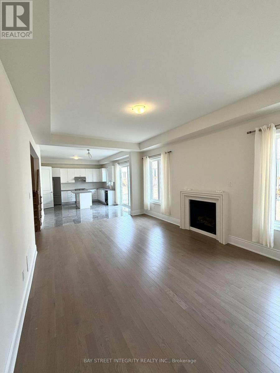 64 Bud Leggett Crescent, Georgina, Ontario  L4P 0B7 - Photo 5 - N12922224