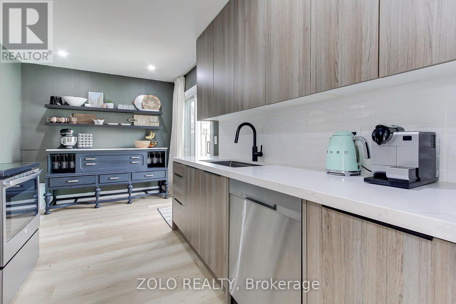 388 Terry Drive, Newmarket, Ontario  L3Y 5E7 - Photo 18 - N12922228