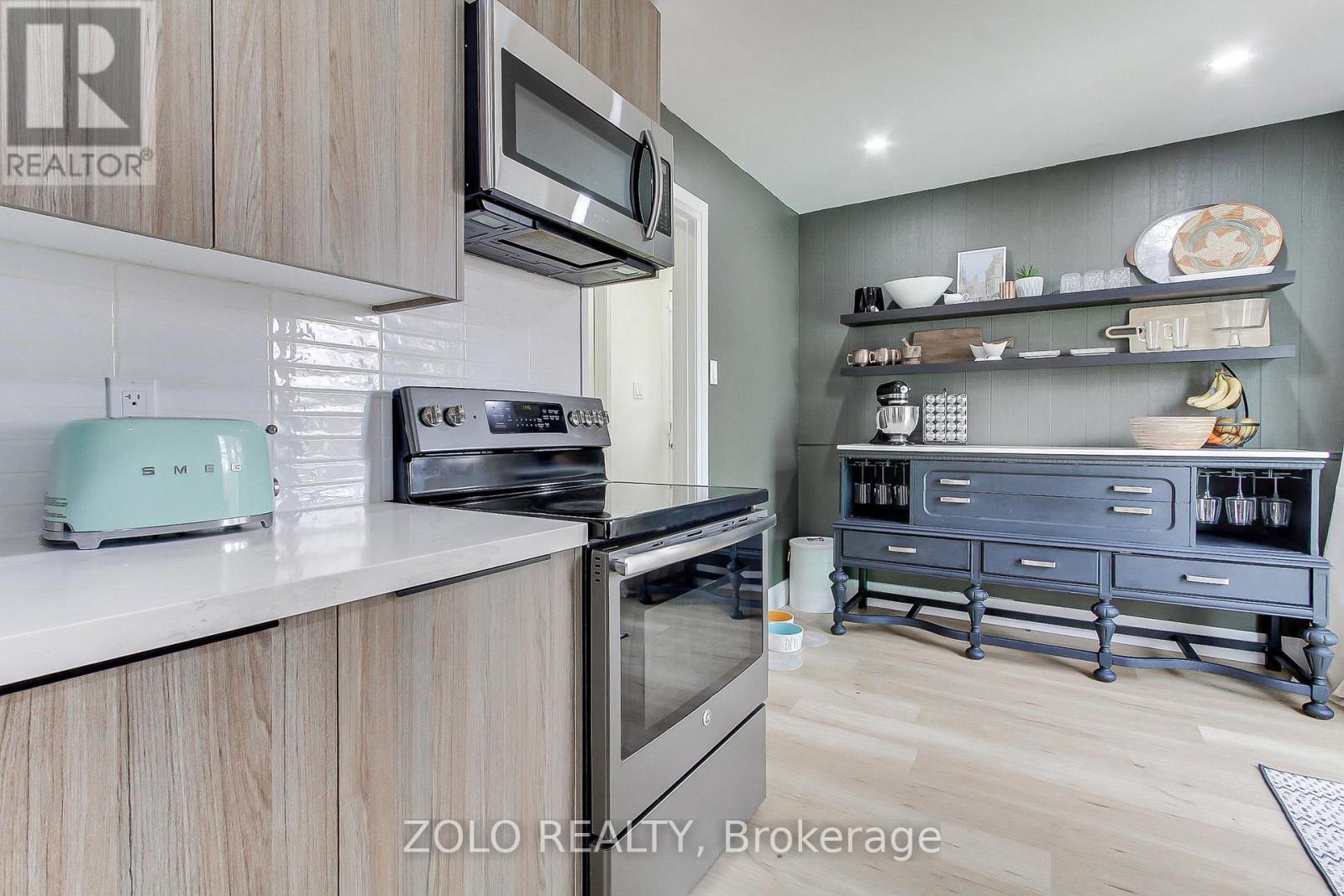 388 Terry Drive, Newmarket, Ontario  L3Y 5E7 - Photo 19 - N12922228